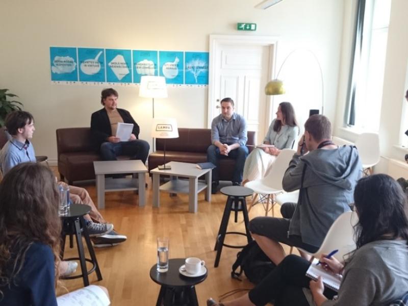 Izziņo sarunu festivāla LAMPA programmu